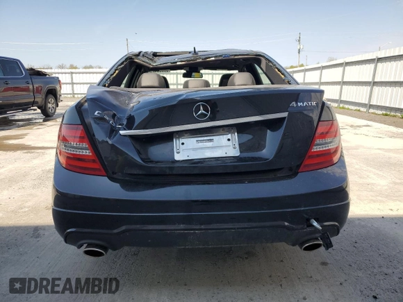 2012 Mercedes-Benz C 300 Sport z VIN WDDGF8BB4CA701042, wystawiony jako Copart lot #56506425 z przebiegiem 153 822 mil mil oraz Szkoda całkowita • Salvage title. Historia ofert i sprzedaży dostępna na DreamBid. Obrazek 6.