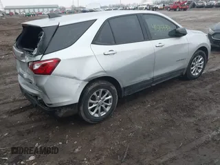 2019 Chevrolet Equinox LS z VIN 3GNAXHEV9KS640830, wystawiony jako IAAI lot #41515333 z przebiegiem 105 077 mil mil oraz . Historia ofert i sprzedaży dostępna na DreamBid. Obrazek 4.