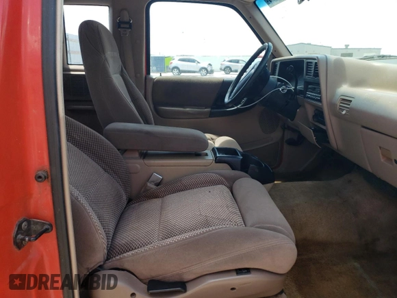 1994 Ford Ranger Splash с VIN 1FTCR14X1RPB39400, выставлен на аукционе Copart как лот 62735395 с пробегом 139 852 миль миль и Списание • Salvage title. История ставок и продаж доступна на DreamBid. Изображение 10.