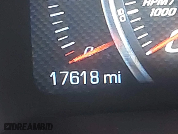 2015 Chevrolet Corvette Z06 3LZ z VIN 1G1YU2D67F5603369, wystawiony jako IAAI lot #42193440 z przebiegiem 17 618 mil mil oraz . Historia ofert i sprzedaży dostępna na DreamBid. Obrazek 16.