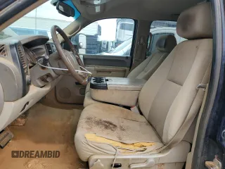 2011 GMC Sierra 2500HD SLE z VIN 1GT120C83BF159109, wystawiony jako Copart lot #51218225 z przebiegiem 259 160 mil mil oraz Szkoda całkowita • Salvage title. Historia ofert i sprzedaży dostępna na DreamBid. Obrazek 7.