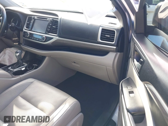 2018 Toyota Highlander Limited с VIN 5TDDZRFH1JS911963, выставлен на аукционе IAAI как лот 41289715 с пробегом 64 672 миль миль и . История ставок и продаж доступна на DreamBid. Изображение 5.