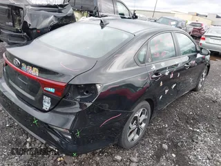 2020 Kia Forte LXS with VIN 3KPF24AD7LE168257, listed as a IAAI auction lot 41946939 with 122,390 mi miles and . Bid and sale history available at carsss.com. Image 4.