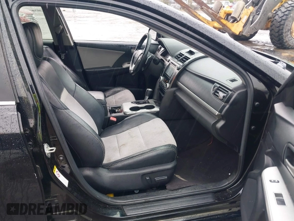 2012 Toyota Camry L with VIN 4T1BF1FK8CU017305, listed as a IAAI auction lot 42030659 with 221,079 mi miles. Bid and sale history available at carsss.com. Image 5.
