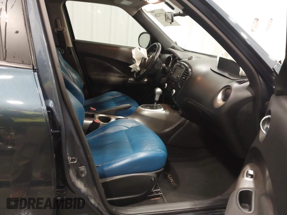 2013 Nissan Juke SV with VIN JN8AF5MV4DT216433, listed as a IAAI auction lot 41273226 with 111,775 mi miles. Bid and sale history available at carsss.com. Image 5.