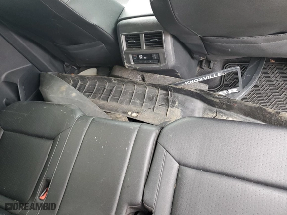 2019 Volkswagen Atlas 3.6L V6 SE w/Technology with VIN 1V2WR2CA6KC609867, listed as a Copart auction lot 49543145 with 114,045 mi miles and Salvage Title. Bid and sale history available at carsss.com. Image 15.