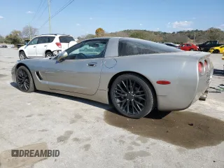 2000 Chevrolet Corvette with VIN 1G1YY22G7Y5112660, listed as a Copart auction lot 77734324 with 111,645 mi miles and Salvage Title. Bid and sale history available at carsss.com. Image 2.