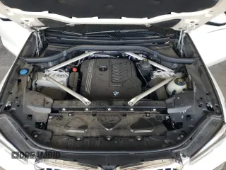 2022 BMW X5 xDrive40i z VIN 5UXCR6C0XN9L83285, wystawiony jako Copart lot #56176995 z przebiegiem 30 779 mil mil oraz Szkoda całkowita • Salvage title. Historia ofert i sprzedaży dostępna na DreamBid. Obrazek 11.