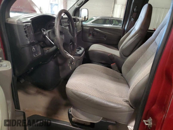 2006 Chevrolet Express Passenger z VIN 1GAHG35U961272036, wystawiony jako Copart lot #43362255 z przebiegiem 214 994 mil mil oraz Czysty tytuł • Clean title. Historia ofert i sprzedaży dostępna na DreamBid. Obrazek 7.