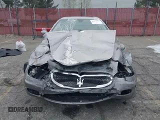 2005 Maserati Quattroporte z VIN ZAMCE39A350020161, wystawiony jako IAAI lot #41891883 z przebiegiem 82 723 mil mil oraz . Historia ofert i sprzedaży dostępna na DreamBid. Obrazek 13.
