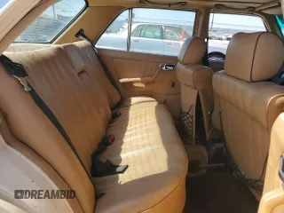 1982 Mercedes-Benz 300 with VIN WDBAB33A5CB001849, listed as a Copart auction lot 72214714 with 202,259 mi miles and Salvage Title. Bid and sale history available at carsss.com. Image 10.