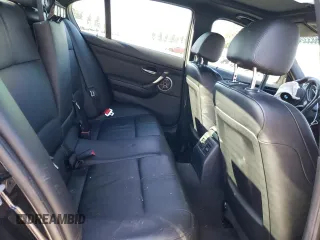 2011 BMW M3 z VIN WBSPM9C54BE203115, wystawiony jako Copart lot #54583324 z przebiegiem Nie podano mil oraz Szkody całkowita. Historia ofert i sprzedaży dostępna na DreamBid. Obrazek 10.