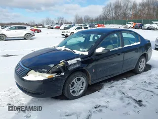 2005 Saturn ION ION 2 z VIN 1G8AJ54F05Z102232, wystawiony jako IAAI lot #41553732 z przebiegiem 122 758 mil mil oraz . Historia ofert i sprzedaży dostępna na DreamBid. Obrazek 2.