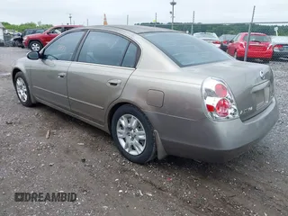 2006 Nissan Altima S with VIN 1N4AL11D36C261929, listed as a IAAI auction lot 42357971 with 173,965 mi miles and . Bid and sale history available at DreamBid. Image 3.