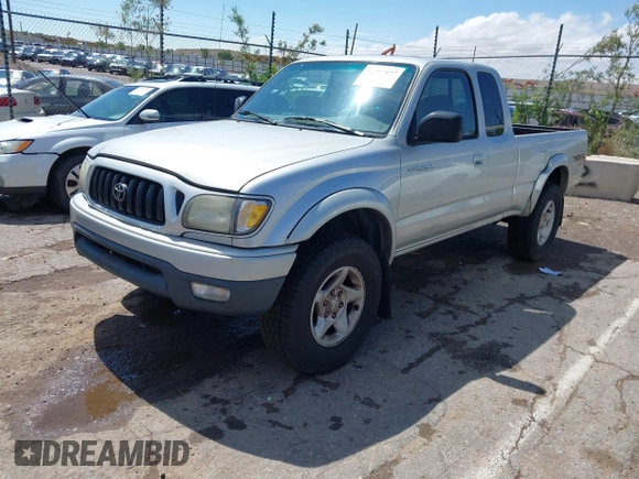 2001 Toyota Tacoma z VIN 5TEWN72N11Z845227, wystawiony jako IAAI lot #42397877 z przebiegiem 323 243 mil mil oraz . Historia ofert i sprzedaży dostępna na DreamBid. Obrazek 2.