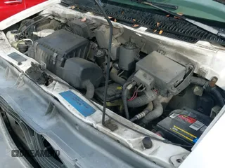 2005 Chevrolet Astro Cargo z VIN 1GCDM19X15B114841, wystawiony jako IAAI lot #40948571 z przebiegiem 247 965 mil mil oraz . Historia ofert i sprzedaży dostępna na DreamBid. Obrazek 19.