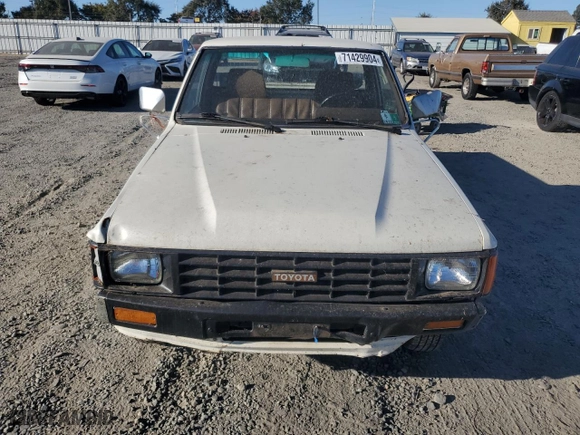 1986 Toyota Pickup with VIN JT4RN50R3G0209389, listed as a Copart auction lot 71429904 with NaN miles and Clean Title. Bid and sale history available at carsss.com. Image 5.