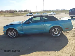 2008 Ford Mustang Deluxe with VIN 1ZVHT84N785153405, listed as a IAAI auction lot 41800507 with 141,496 mi miles and . Bid and sale history available at DreamBid. Image 13.