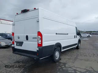 2025 Ram ProMaster Cargo Tradesman with VIN 3C6MRVJG6SE517756, listed as a IAAI auction lot 41649541 with 3,761 mi miles and . Bid and sale history available at DreamBid. Image 4.