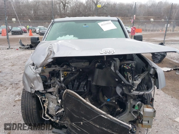 2016 Jeep Patriot High Altitude with VIN 1C4NJPFAXGD810878, listed as a IAAI auction lot 41225029 with 135,681 mi miles and . Bid and sale history available at DreamBid. Image 12.