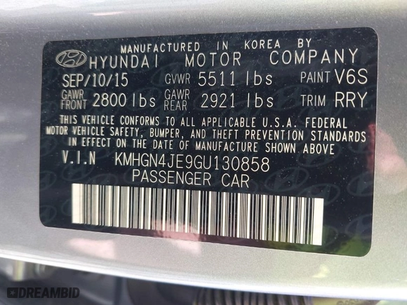 2016 Hyundai Genesis 3.8L with VIN KMHGN4JE9GU130858, listed as a IAAI auction lot 41903258 with 136,406 mi miles. Bid and sale history available at carsss.com. Image 9.