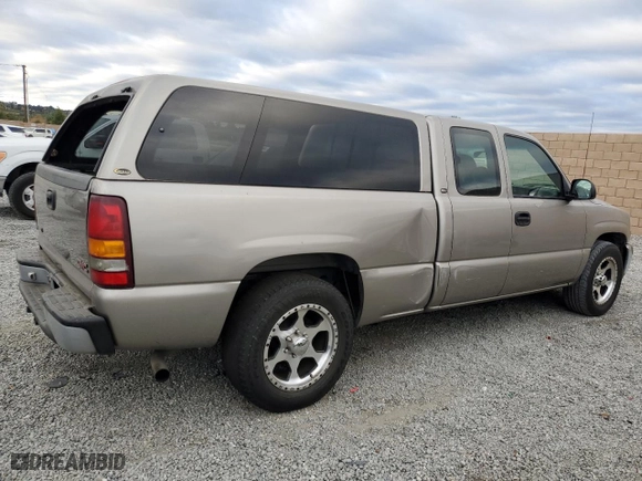 2001 GMC Sierra 1500 Classic SLE1 with VIN 1GTEC19V41Z321666, listed as a Copart auction lot 82470244 with NaN miles and Clean Title. Bid and sale history available at carsss.com. Image 3.