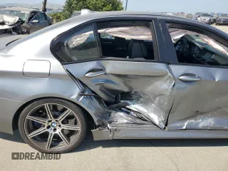 2014 BMW M5 z VIN WBSFV9C58ED593431, wystawiony jako Copart lot #54870555 z przebiegiem 172 191 mil mil oraz Szkoda całkowita • Salvage title. Historia ofert i sprzedaży dostępna na DreamBid. Obrazek 10.