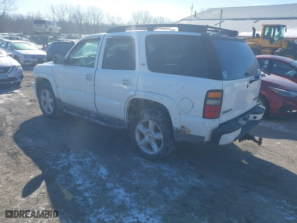 2005 Chevrolet Tahoe Z71 with VIN 1GNEK13T75R102269, listed as a IAAI auction lot 41633323 with 153,759 mi miles. Bid and sale history available at carsss.com. Image 3.