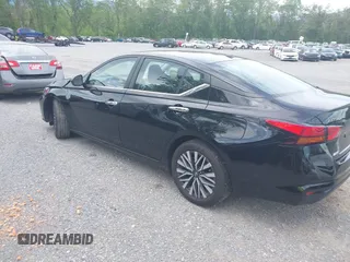 2024 Nissan Altima SV with VIN 1N4BL4DV3RN344795, listed as a IAAI auction lot 42191012 with 35,225 mi miles and . Bid and sale history available at DreamBid. Image 3.