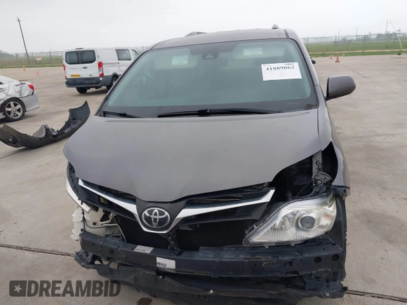 2018 Toyota Sienna LE Auto Access Seat with VIN 5TDKZ3DC8JS948150, listed as a IAAI auction lot 41889062 with 73,724 mi miles and . Bid and sale history available at DreamBid. Image 12.