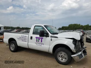 2012 Ford F-250 XL z VIN 1FTBF2A66CEC26055, wystawiony jako Copart lot #70213984 z przebiegiem 78 352 mil mil oraz Szkoda całkowita • Salvage title. Historia ofert i sprzedaży dostępna na DreamBid. Obrazek 4.