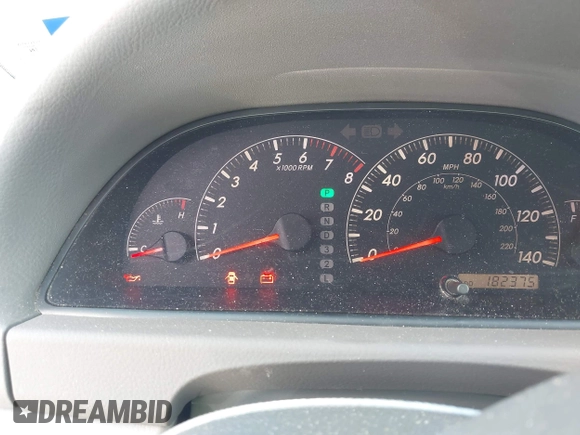 2005 Toyota Camry LE z VIN 4T1BE30K65U568049, wystawiony jako IAAI lot #42453538 z przebiegiem 182 375 mil mil oraz . Historia ofert i sprzedaży dostępna na DreamBid. Obrazek 7.