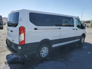 2024 Ford Transit Passenger XL z VIN 1FBAX2YG2RKA09205, wystawiony jako Copart lot #57095995 z przebiegiem 32 059 mil mil oraz Tytuł czysty. Historia ofert i sprzedaży dostępna na DreamBid. Obrazek 3.