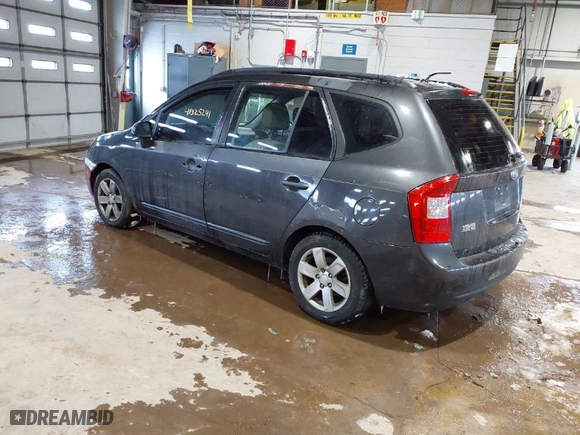 2008 Kia Rondo EX with VIN KNAFG526087146239, listed as a IAAI auction lot 41325241 with 200,666 mi miles. Bid and sale history available at carsss.com. Image 3.
