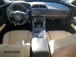 2019 Jaguar XE 25t Premium with VIN SAJAD4FX9KCP49404, listed as a Copart auction lot 48826365 with 141,322 mi miles and Salvage Title. Bid and sale history available at DreamBid. Image 8.