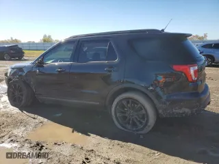 2019 Ford Explorer XLT with VIN 1FM5K7D87KGA07493, listed as a Copart auction lot 84317014 with 93,304 mi miles and Salvage Title. Bid and sale history available at carsss.com. Image 2.