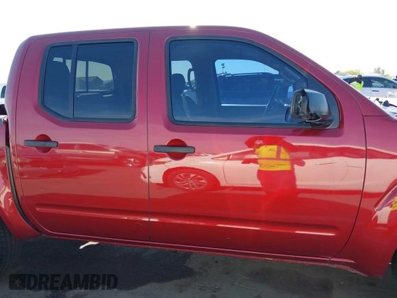 2015 Nissan Frontier SV z VIN 1N6AD0ER3FN721213, wystawiony jako IAAI lot #41982229 z przebiegiem 139 099 mil mil oraz . Historia ofert i sprzedaży dostępna na DreamBid. Obrazek 14.
