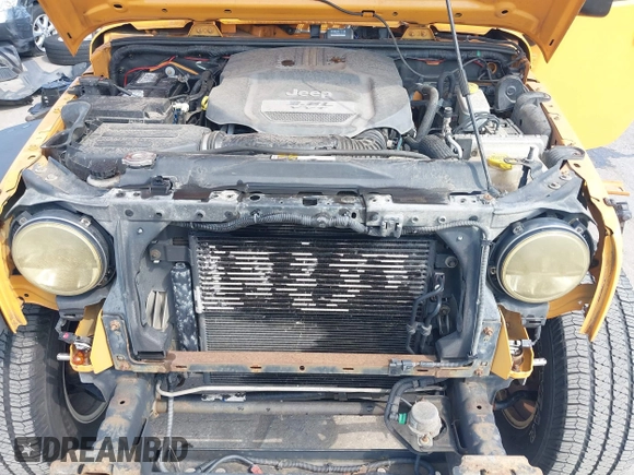 2013 Jeep Wrangler Unlimited Sport z VIN 1C4HJWDGXDL538395, wystawiony jako IAAI lot #42265264 z przebiegiem 154 080 mil mil oraz . Historia ofert i sprzedaży dostępna na DreamBid. Obrazek 10.