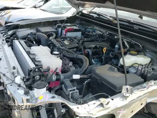 2025 Toyota Tacoma SR z VIN 3TMLB5JN7SM110641, wystawiony jako IAAI lot #42483185 z przebiegiem 1 040 mil mil oraz . Historia ofert i sprzedaży dostępna na DreamBid. Obrazek 20.