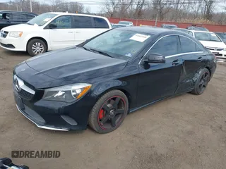 2018 Mercedes-Benz CLA 250 z VIN WDDSJ4GB8JN605978, wystawiony jako IAAI lot #41664999 z przebiegiem 59 527 mil mil oraz . Historia ofert i sprzedaży dostępna na DreamBid. Obrazek 20.