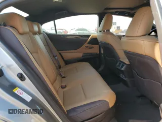 2019 Lexus ES 300h z VIN JTHB21B14K2031336, wystawiony jako Copart lot #63845915 z przebiegiem 47 138 mil mil oraz Szkoda całkowita • Salvage title. Historia ofert i sprzedaży dostępna na DreamBid. Obrazek 10.