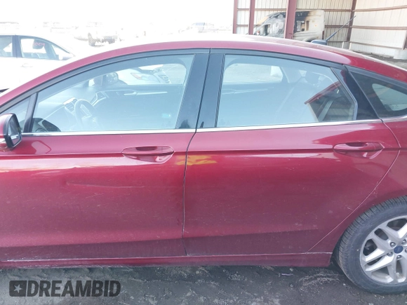 2014 Ford Fusion SE with VIN 3FA6P0H75ER352916, listed as a IAAI auction lot 41665303 with 106,476 mi miles. Bid and sale history available at carsss.com. Image 15.
