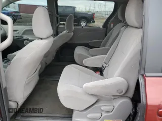 2018 Toyota Sienna LE Auto Access Seat with VIN 5TDKZ3DC4JS910687, listed as a Copart auction lot 55516745 with 67,943 mi miles and Salvage title. Bid and sale history available at DreamBid. Image 11.