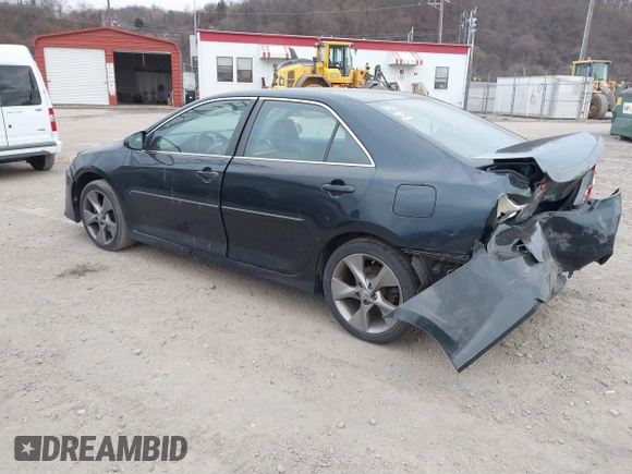 2014 Toyota Camry L with VIN 4T1BF1FK2EU736634, listed as a IAAI auction lot 41844908 with 98,749 mi miles. Bid and sale history available at carsss.com. Image 3.