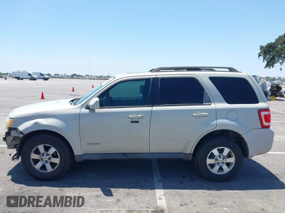2008 Ford Escape Limited с VIN 1FMCU04128KB13867, выставлен на аукционе IAAI как лот 42499448 с пробегом 224 566 миль миль и . История ставок и продаж доступна на DreamBid. Изображение 15.