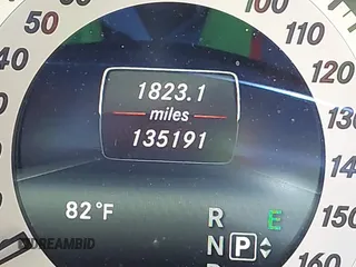 2015 Mercedes-Benz E-Class E 350 Luxury with VIN WDDHF8JB0FB112042, listed as a IAAI auction lot 41771389 with 135,191 mi miles. Bid and sale history available at carsss.com. Image 15.
