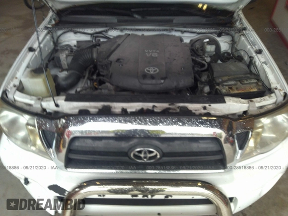 2009 Toyota Tacoma PreRunner with VIN 3TMJU62N59M083231, listed as a IAAI auction lot 28518886 with 190,324 mi miles. Bid and sale history available at carsss.com. Image 10.