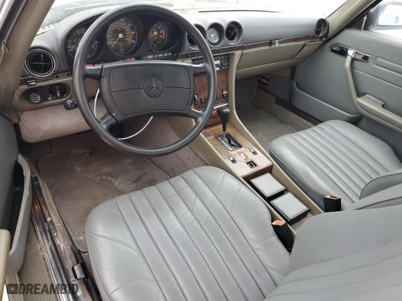 1987 Mercedes-Benz 560 Series 560SL with VIN WDBBA48D6HA074385, listed as a Copart auction lot 84098634 with NaN miles and Clean Title. Bid and sale history available at carsss.com. Image 8.