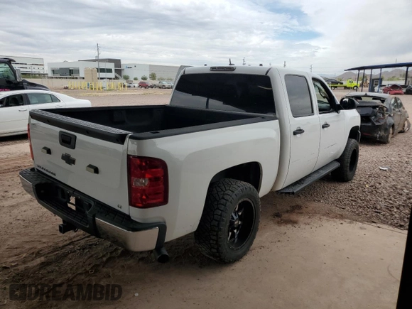 2012 Chevrolet Silverado 1500 LT with VIN 3GCPKSE71CG189543, listed as a Copart auction lot 51070745 with 299,311 mi miles and Salvage Title. Bid and sale history available at DreamBid. Image 3.