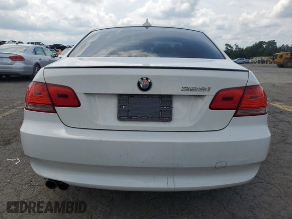 2009 BMW 3 Series 328i с VIN WBAWV13529P121445, выставлен на аукционе Copart как лот 65310625 с пробегом 173 110 миль миль и Списание • Salvage title. История ставок и продаж доступна на DreamBid. Изображение 6.